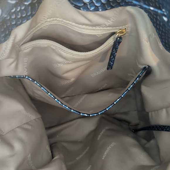 Brahmin Set: Serenity Marlowe Bucket Bag & Matching Wallet - Picture 12 of 16